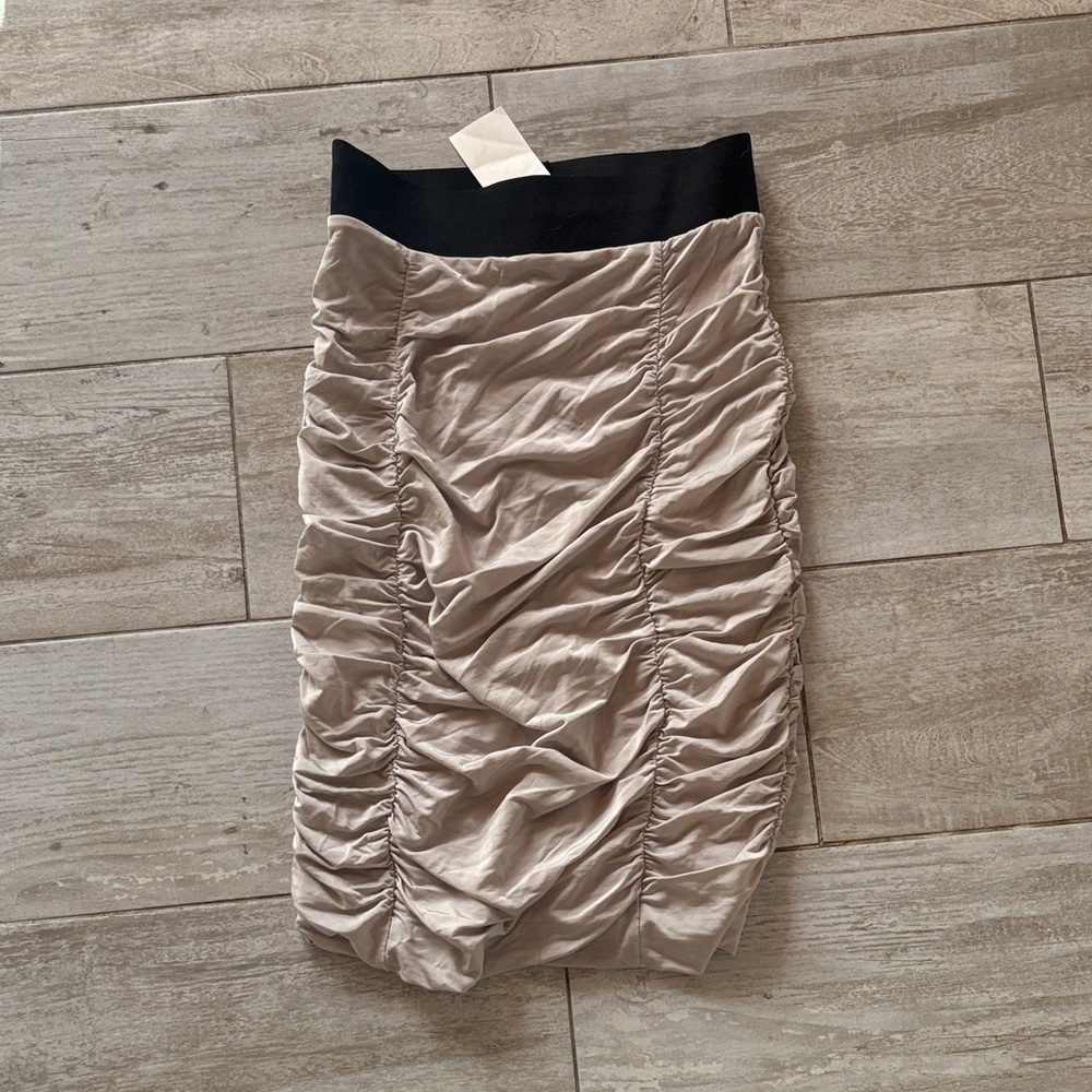 [H&M] Black/Tan Ruched Pencil Skirt - Size 8 NWT